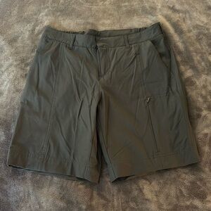 Gray Cargo shorts S